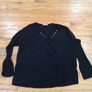 Sunnyside V neck long sleeve tee sz S